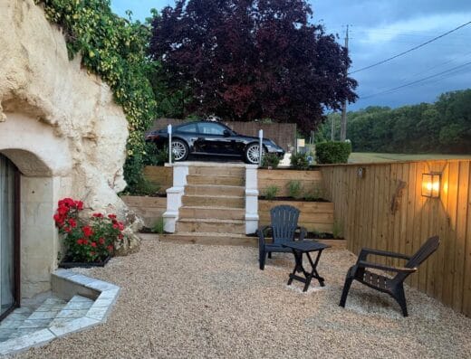 Gite Troglodyte avec jacuzzi en Touraine