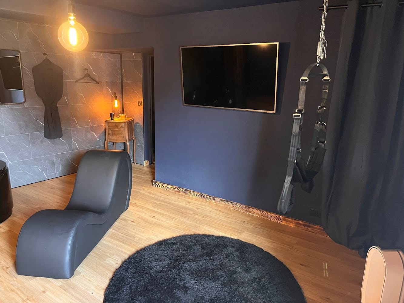 Loveroom L’EgliX