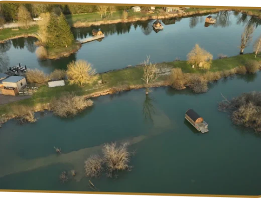Les Cabanes Flottantes – hébergements insolites